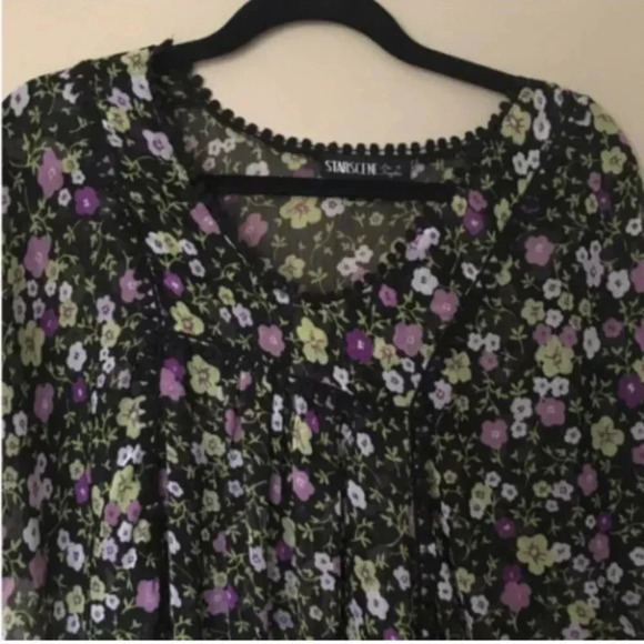 Floral Chiffon Blouse | Floral | Chiffon | Floral Print | Dark Florals - Picture 3 of 3